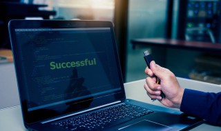 相机照片怎么传到电脑（佳能相机照片怎么传到电脑）