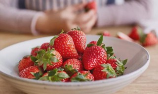 洗草莓的正确方法加盐 洗草莓的正确方法加盐视频