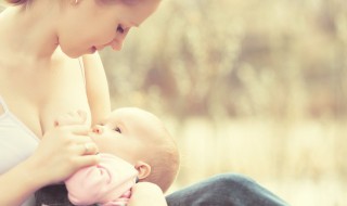 母乳憋多久就不能喂了（母乳在体内多久不能给宝宝吃）