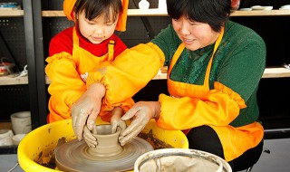 开亲子陶艺店要注意哪些细节（亲子陶瓷制作是加盟店吗）