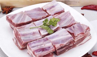 如何清洗排骨（怎样洗排骨）