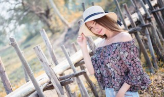 草帽如何清洗（草帽如何清洗视频）