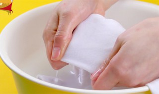 石榴汁如何清洗（石榴汁如何清洗小妙招）