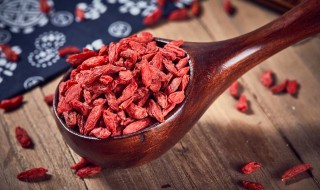 枸杞变黑发粘还能吃吗（枸杞变黑发粘还能吃吗有毒吗）