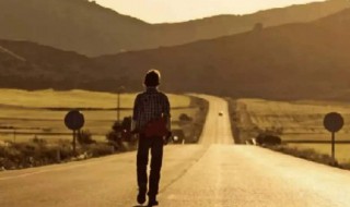 远嫁的心酸和无奈说说（远嫁的姑娘亏欠父母的句子）