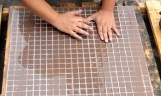 墙砖背胶怎么处理掉（瓷砖背胶刷到墙上效果好不好）