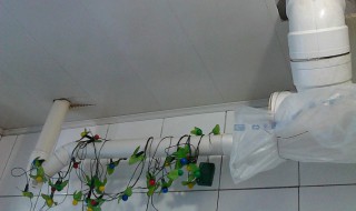 室内漏雨打湿怎么处理（室内漏雨打湿怎么处理视频）