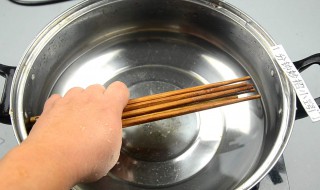 锅盖玻璃发霉怎么处理（锅盖玻璃发霉怎么处理干净）