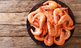 用叉子剥虾线的方法 用叉子剥虾线的方法有哪些