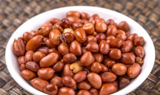 受潮的炒花生怎么处理 受潮的炒花生还能吃吗