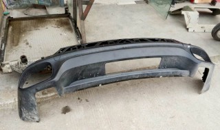 保险杠掉了怎么解决 保险杠掉了算严重吗