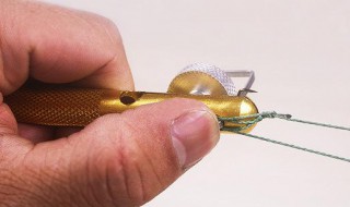 钓鱼十字钩绑线方法（钓鱼十字钩绑线方法视频）