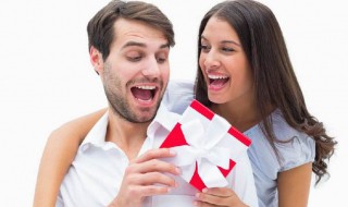 送老婆的生日礼物送什么好（送老婆的生日礼物送什么好大气）