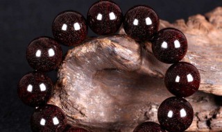 男士带什么手串好（男士带什么手串好看霸气）