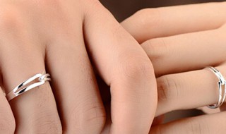 微信通知结婚怎么写（微信通知结婚怎么写 各位亲朋好友）