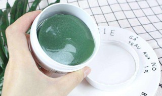 眼霜的正确涂抹方法 眼霜的正确涂抹方法祛除细纹视频