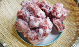 速冻排骨怎么挑 速冻的排骨怎么解冻