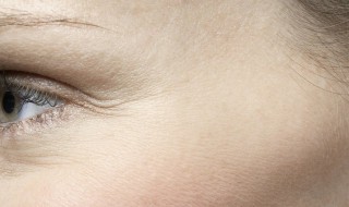 减少脸部皱纹的方法（减少脸部皱纹的方法）