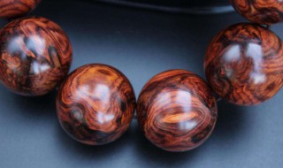 黄花梨的辨别方法（黄花梨的辨别方法视频）