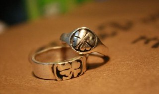 银子变黑怎么办法变白（银子变黑怎么办法变白用盐水洗）