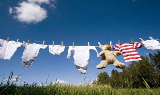 84漂白衣服怎么用 84漂白衣服用热水吗