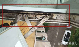 阳台下雨漏水的解决方法（阳台下雨漏水的解决方法有哪些）