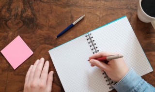 努力工作的句子 形容一个人努力工作的句子