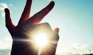 简单平淡的幸福的句子（所谓生活,一半烟火,一半清欢）