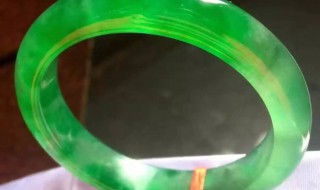 染色手镯怎么鉴别方法（染色手镯怎么鉴别方法图片）