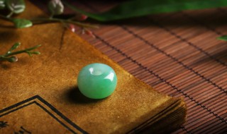 玉手镯鉴别方法 昆仑玉手镯的鉴别方法