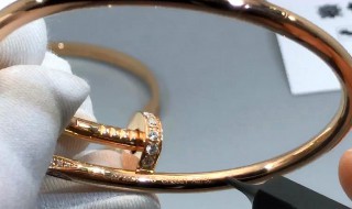 卡地亚手镯的鉴别方法（卡地亚手镯的鉴别方法有哪些）