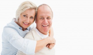 心疼老人的句子（心疼老人的句子说说心情）