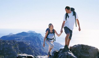 一句话爬山感悟（一句话爬山感悟四字）