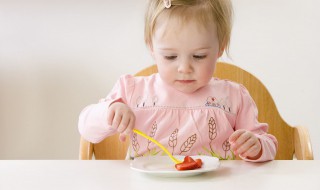 宝宝躲百天有哪些禁忌 宝宝一百天爷爷奶奶送什么礼物