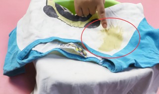 衣服上染了颜色怎样可以洗掉 衣服上染上颜色怎么能去掉