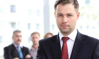 怎样做一名新一代青年人（怎样做一名新一代青年人）