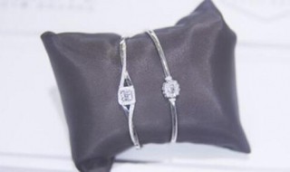 怎样辨别银手镯的真假（怎样辨别银手镯的真假图片）