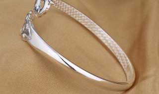 怎样清洗银饰品 锡箔纸怎样清洗银饰品