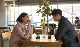 和女孩有哪些好用的聊天技巧（和女孩的聊天技巧大全）