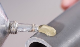 怎样自制胶水（怎样自制胶水简单方法）