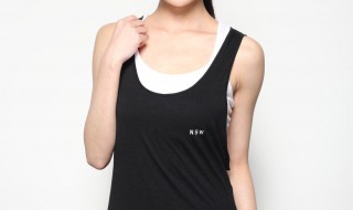 黑背心领掉色怎么处理 黑背心领子变红怎么办