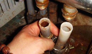 怎样清洗地暖管（地暖管怎么清洗视频教程）