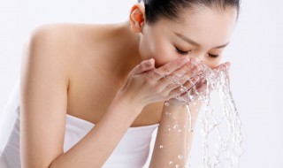 洗脸扑的正确使用方法 洗脸扑的正确使用方法视频教程