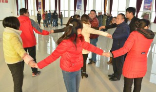 晨会简单小游戏（晨会简单小游戏适合多人的）