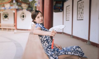 女人气质高雅的句子（老年女人气质高雅的句子）