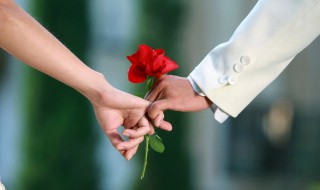 情人节送什么礼物给女朋友 情人节送什么礼物给女朋友最实惠