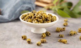 石斛泡水一次几个（石斛多少钱一斤2023年价格表）