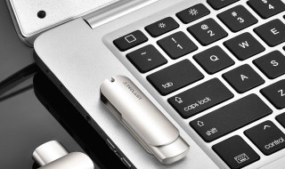 怎么把电脑桌面图标变小（win7怎么把电脑桌面图标变小）