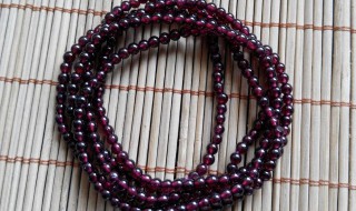 石榴石什么颜色的最好(石榴石什么颜色的最好价格)