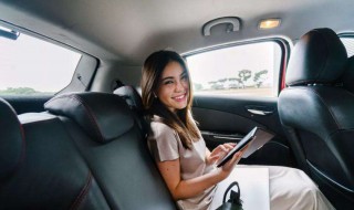 怎样做坐汽车不晕车(怎样做坐汽车不晕车的运动)